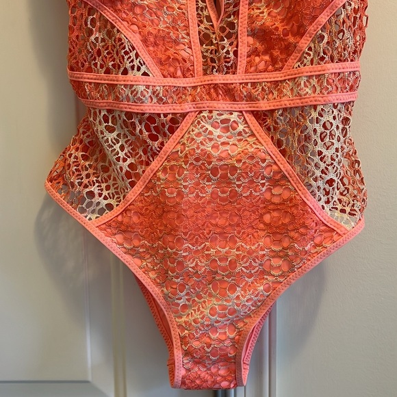 BECCA XL One Piece Bathing Suit NWT - Picture 3 of 7